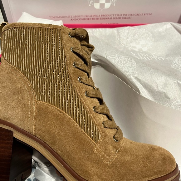 Donna Bootie - Picture 1 of 6